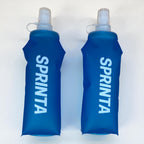 Sæt med to Sprinta Soft Flask 500 ml i blå – fleksible, lette og genanvendelige løbedunke designet til effektiv væsketilførsel under løb og træning, perfekte til Sprinta Løbevest Air